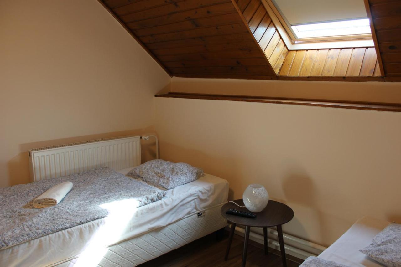 Natura Panzio&Apartmanhaz Orfu Exterior photo